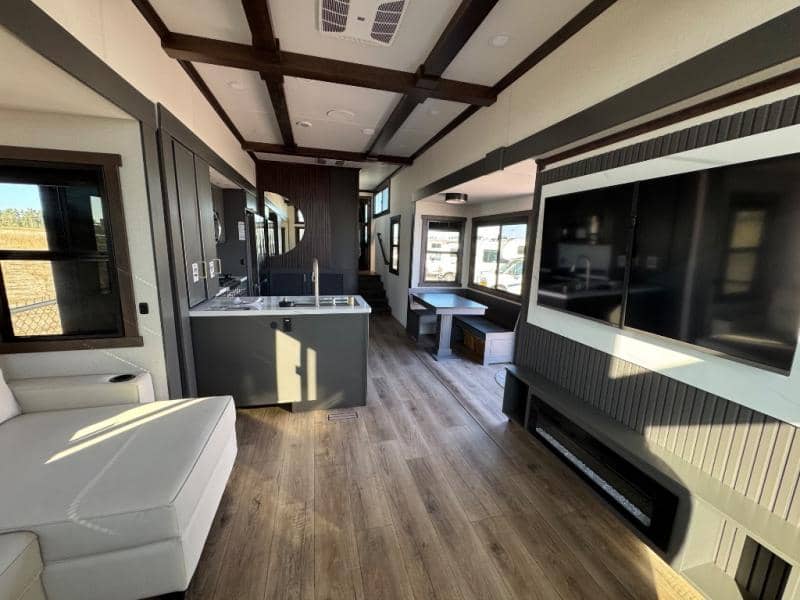 2026 Forest River 2026 Forest River CEDAR CREEK COTTAGE - thumbnail 7