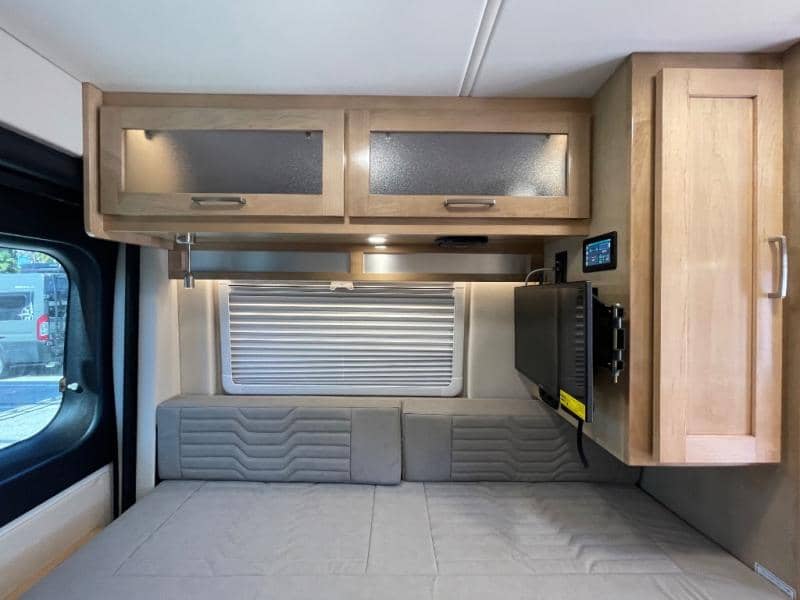 2026 Coachmen 2026 Coachmen Nova - thumbnail 15