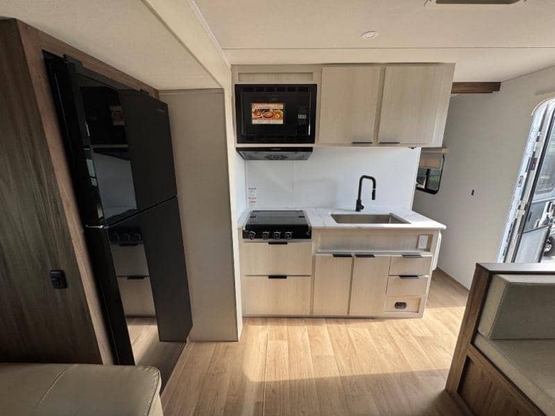 2026 Winnebago 2026 Winnebago Access - thumbnail 12