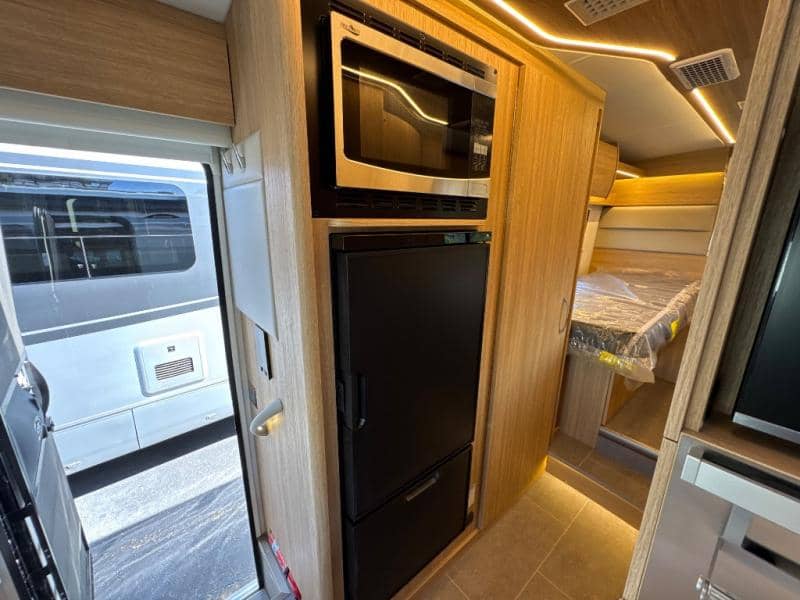 2025 Leisure Travel Vans 2025 Leisure Travel Vans Wonder - thumbnail 15