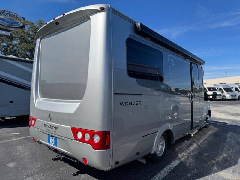2025 Leisure Travel Vans 2025 Leisure Travel Vans Wonder - thumbnail 5
