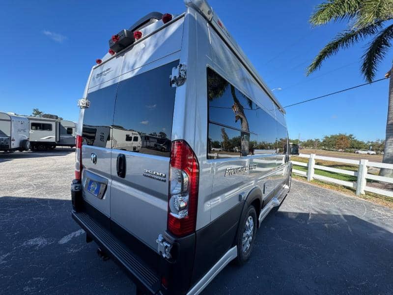 2026 Pleasure-Way 2026 Pleasure-Way Lexor - thumbnail 5