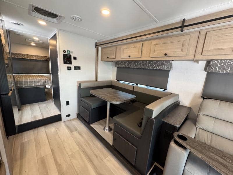 2026 Forest River 2026 Forest River Sunseeker Classic - thumbnail 14