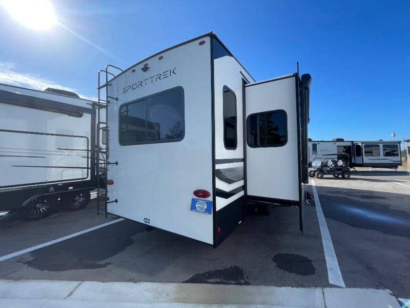 2026 Venture RV 2026 Venture RV SportTrek - thumbnail 8