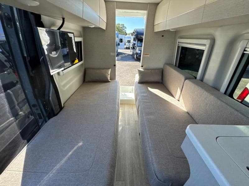 2026 Thor Motor Coach 2026 Thor Motor Coach Sanctuary - thumbnail 13