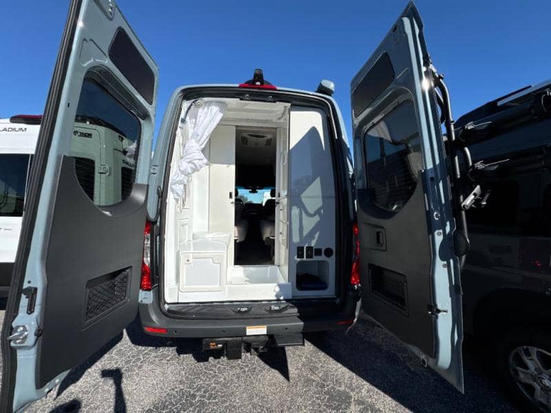 2026 Thor Motor Coach 2026 Thor Motor Coach Sanctuary - thumbnail 7