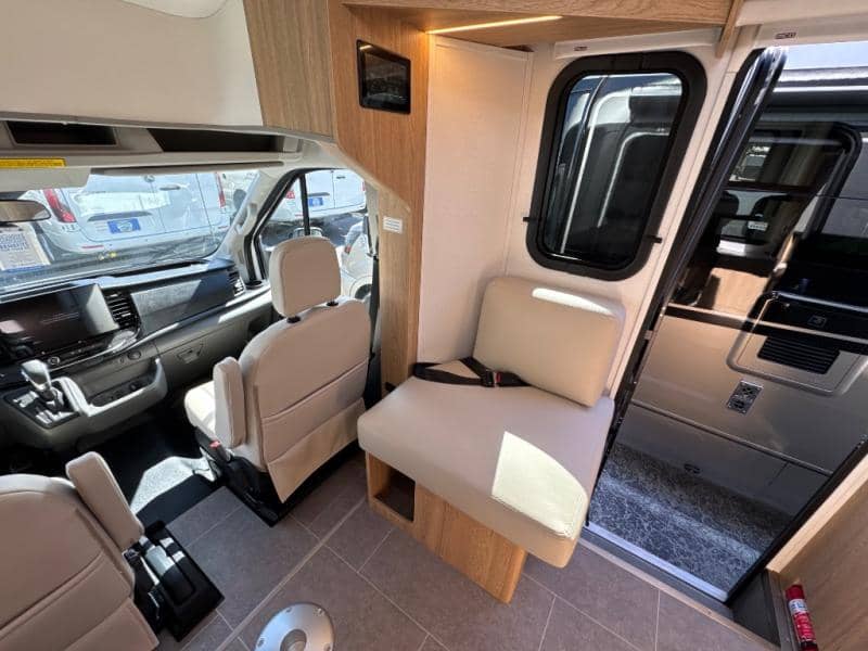 2025 Leisure Travel Vans 2025 Leisure Travel Vans Wonder - thumbnail 21