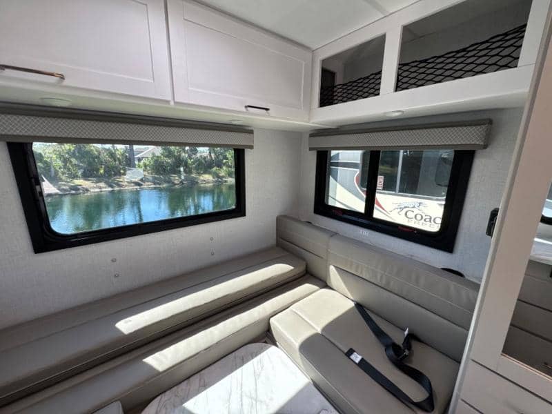 2026 Thor Motor Coach 2026 Thor Motor Coach Chateau - thumbnail 12