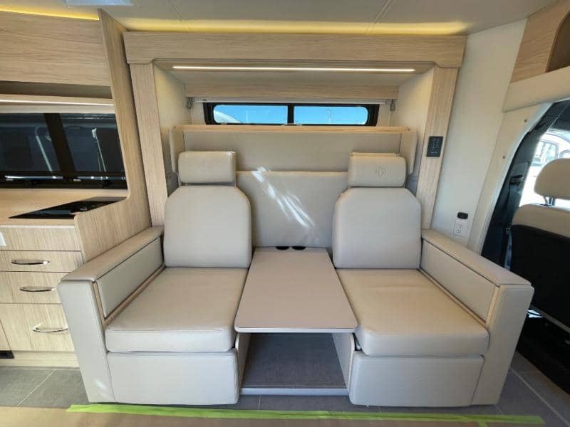 2026 Leisure Travel Vans 2026 Leisure Travel Vans Unity - thumbnail 11