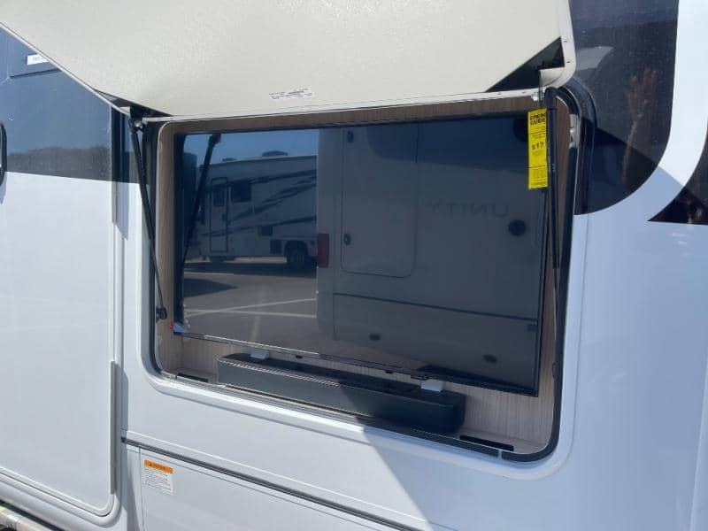 2026 Leisure Travel Vans 2026 Leisure Travel Vans Unity - thumbnail 9