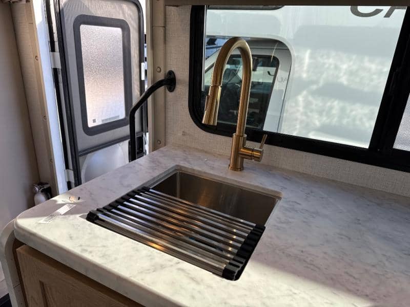 2026 Thor Motor Coach 2026 Thor Motor Coach Chateau - thumbnail 14