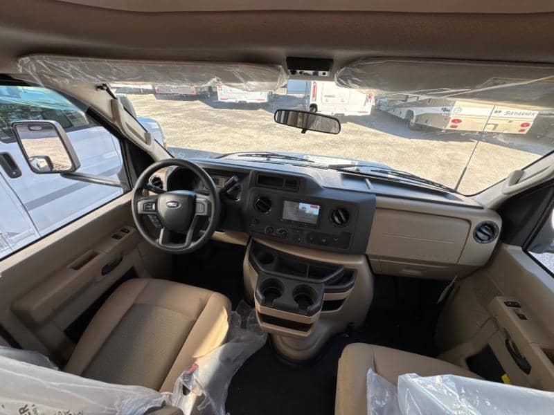 2026 Thor Motor Coach 2026 Thor Motor Coach Chateau - thumbnail 19