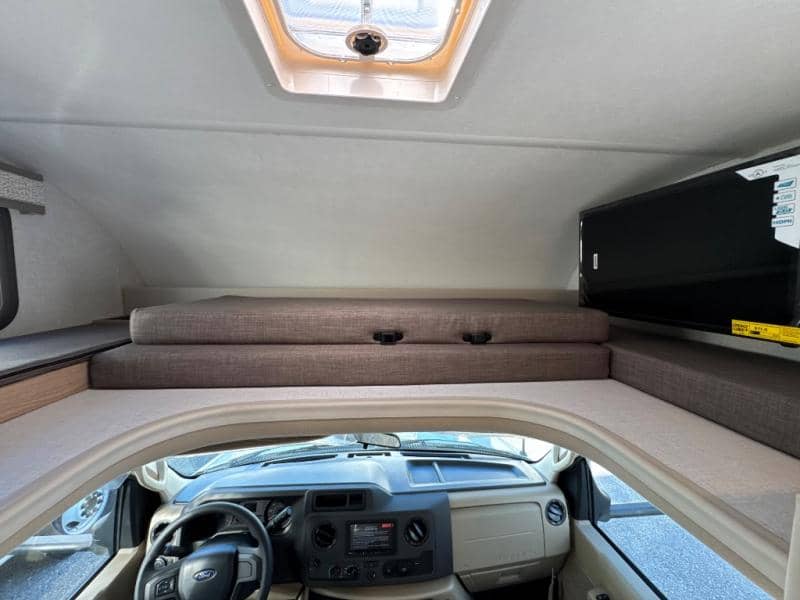 2026 Thor Motor Coach 2026 Thor Motor Coach Chateau - thumbnail 20