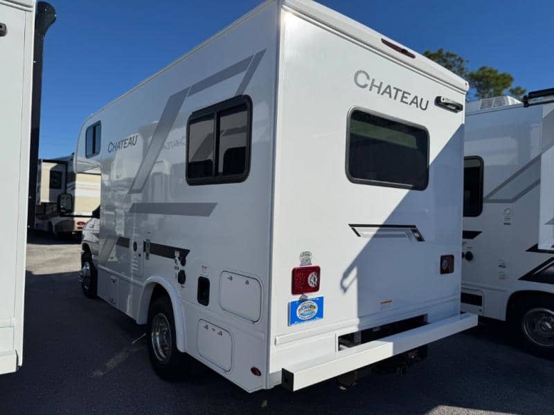 2026 Thor Motor Coach 2026 Thor Motor Coach Chateau - thumbnail 4