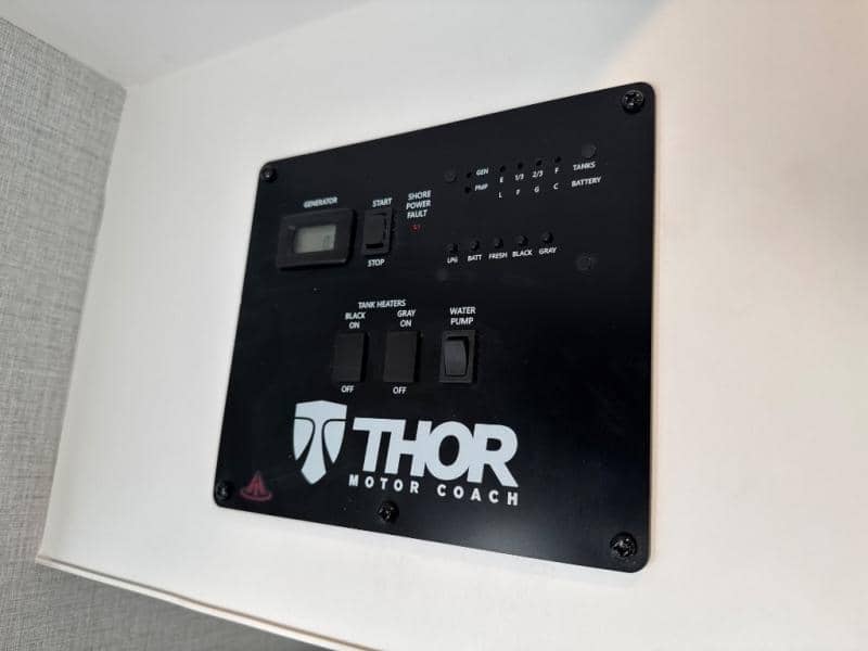 2026 Thor Motor Coach 2026 Thor Motor Coach Chateau - thumbnail 22