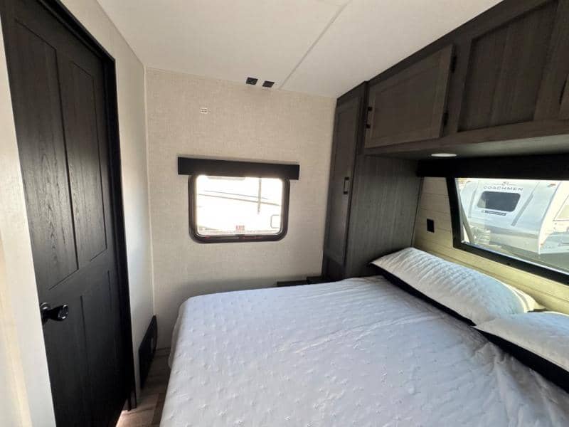 2026 Venture RV 2026 Venture RV SportTrek - thumbnail 19