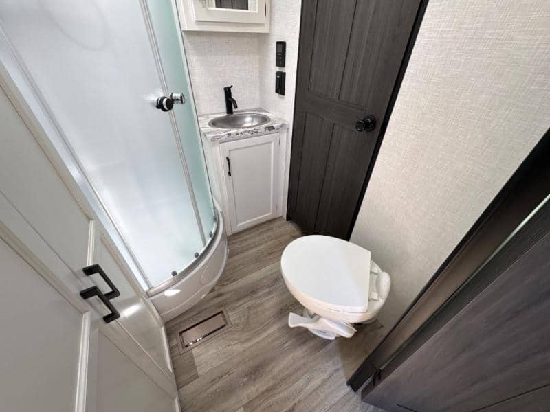 2026 Venture RV 2026 Venture RV SportTrek - thumbnail 24