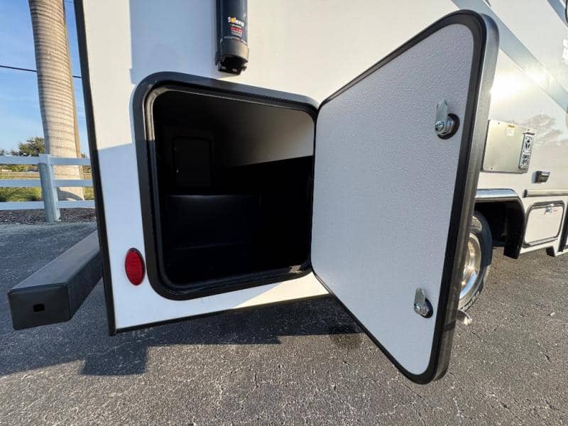 2026 Forest River 2026 Forest River Sunseeker - thumbnail 6