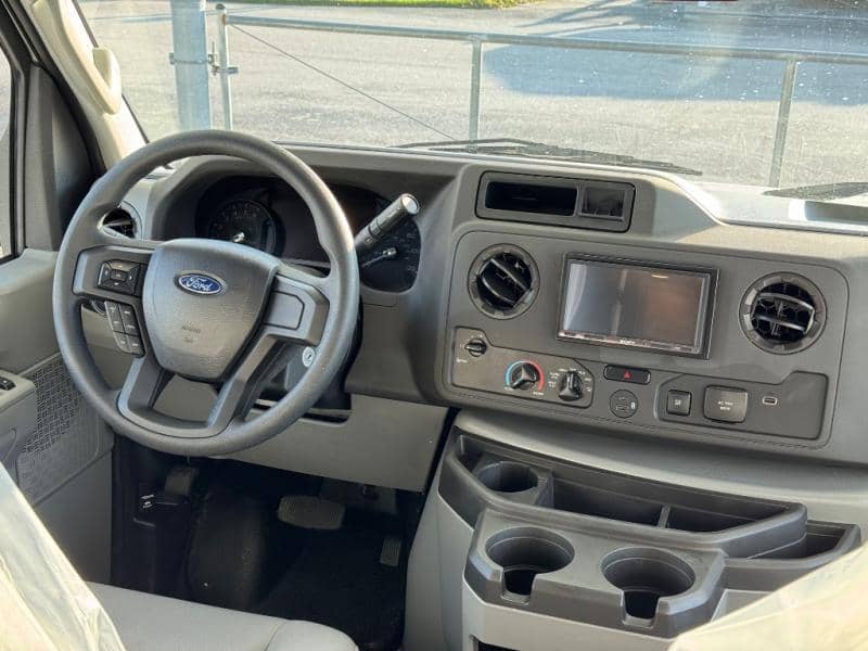 2026 Forest River 2026 Forest River Sunseeker - thumbnail 8