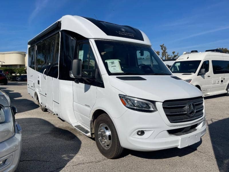 2026 Leisure Travel Vans 2026 Leisure Travel Vans Unity - thumbnail 1