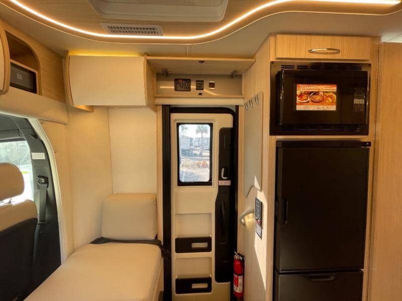 2026 Leisure Travel Vans 2026 Leisure Travel Vans Unity - thumbnail 11