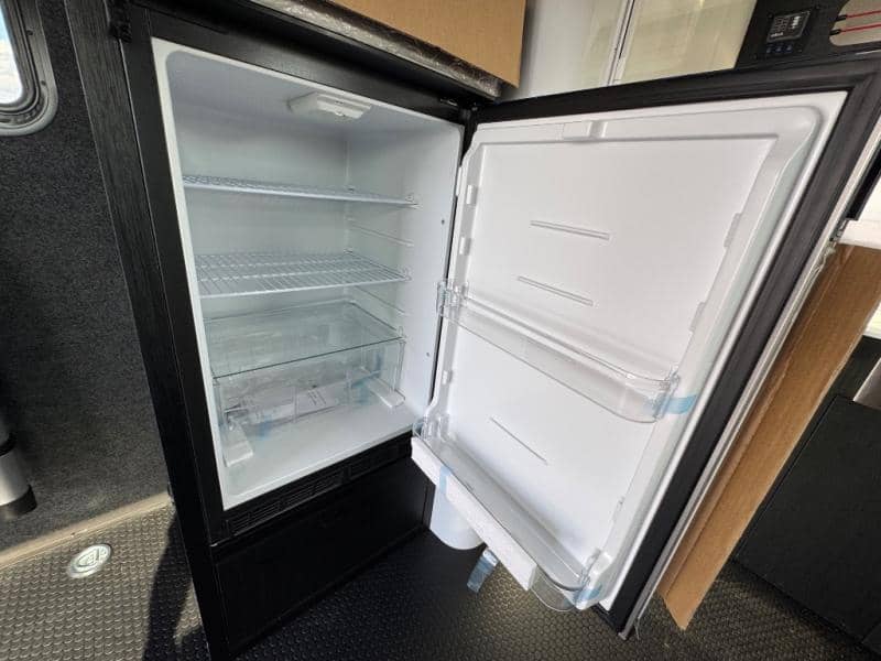 2026 inTech RV 2026 inTech RV Flyer Toy Hauler Expandable - thumbnail 16