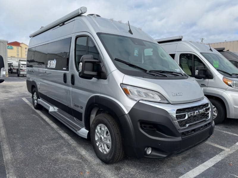 2026 Pleasure-Way 2026 Pleasure-Way Lexor - thumbnail 1