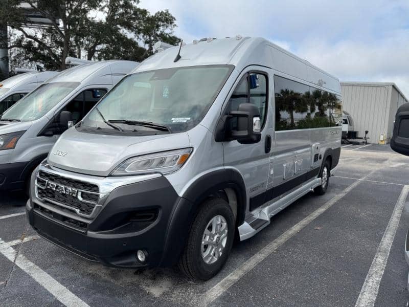 2026 Pleasure-Way 2026 Pleasure-Way Lexor - thumbnail 3