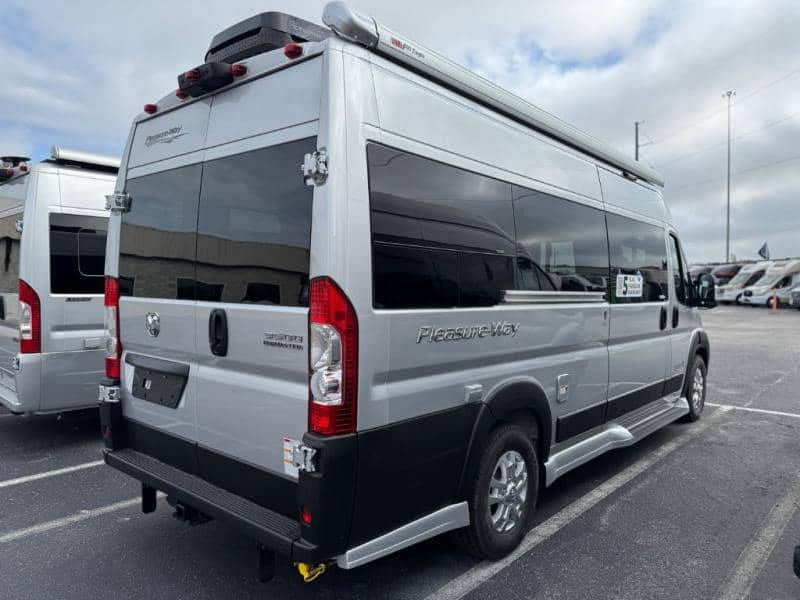 2026 Pleasure-Way 2026 Pleasure-Way Lexor - thumbnail 5