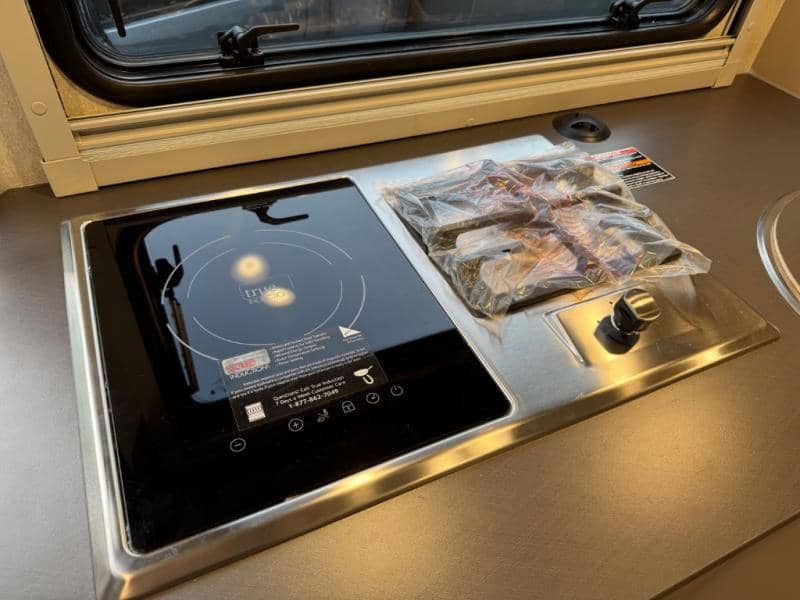 2026 Winnebago 2026 Winnebago Navion - thumbnail 17