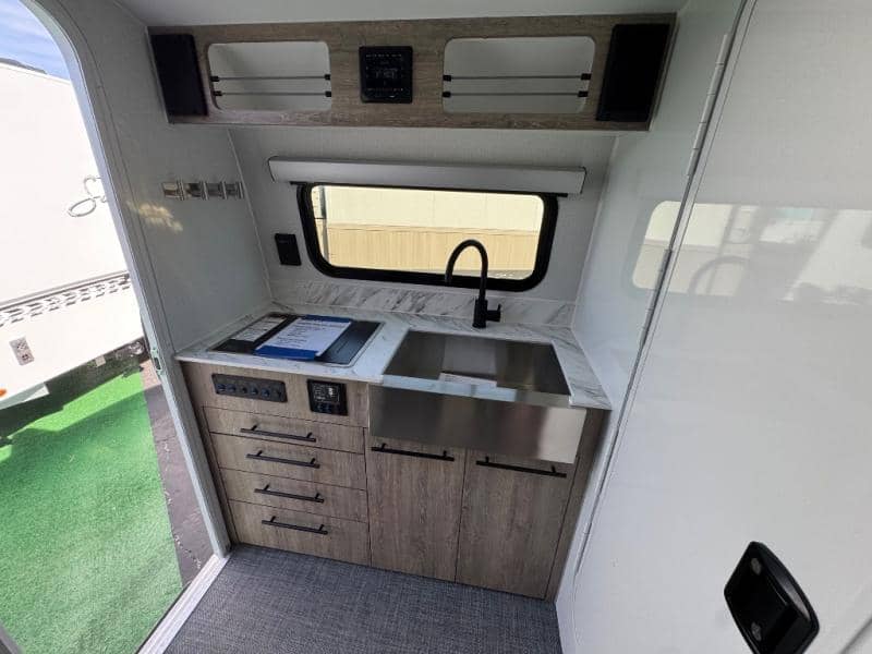 2026 inTech RV 2026 inTech RV Sol - thumbnail 10