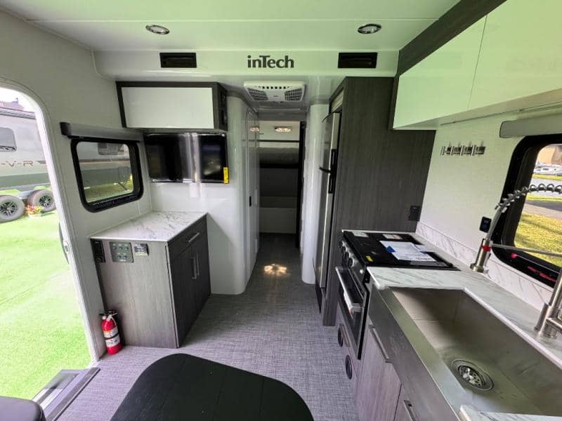 2026 inTech RV 2026 inTech RV Aucta - thumbnail 6