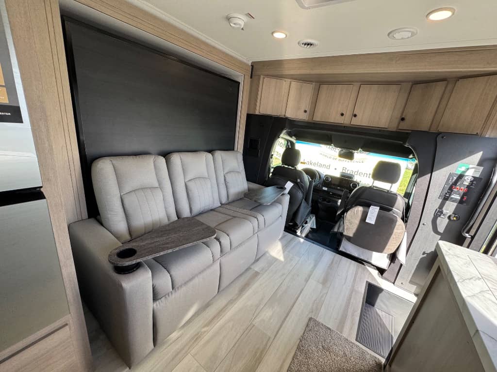 2026 Forest River 2026 Forest River Forester - thumbnail 10