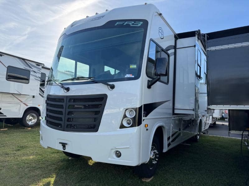 2026 Forest River 2026 Forest River FR3 - thumbnail 3