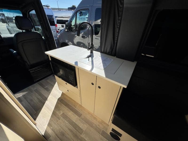 2026 Pleasure-Way 2026 Pleasure-Way Plateau - thumbnail 10