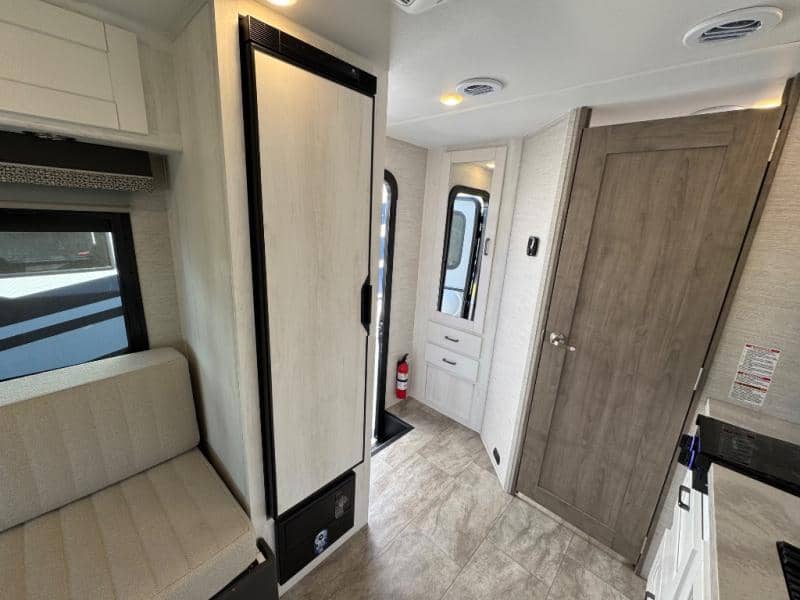 2026 Gulf Stream 2026 Gulf Stream BT Cruiser - thumbnail 15