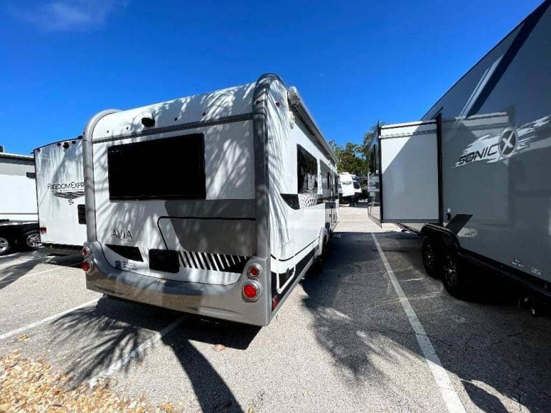 2020 nuCamp 2020 nuCamp AVIA - thumbnail 8