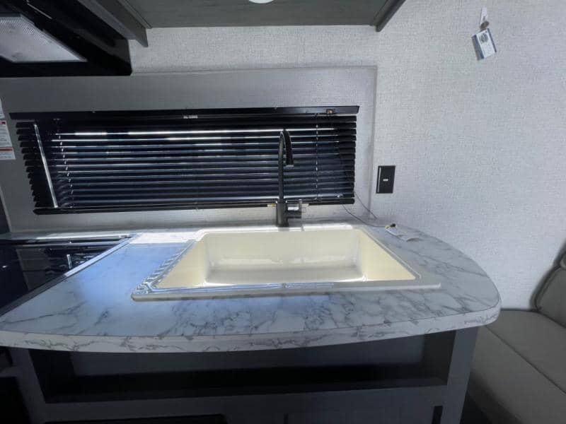 2022 Dutchmen 2022 Dutchmen Aspen Trail - thumbnail 14