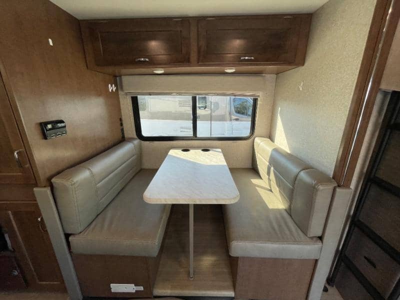 2020 Winnebago 2020 Winnebago Vita - thumbnail 18
