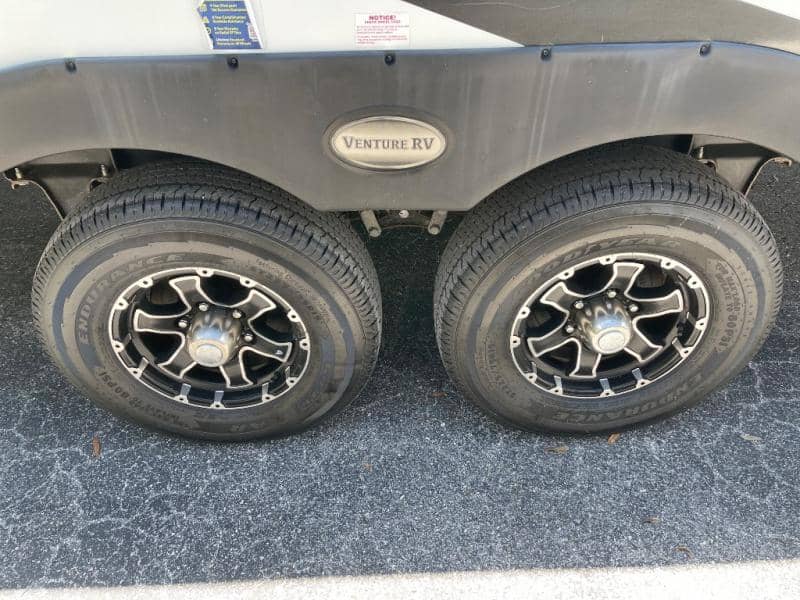 2024 Venture RV 2024 Venture RV SportTrek - thumbnail 7