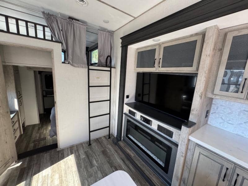 2023 Keystone RV 2023 Keystone RV Avalanche - thumbnail 18