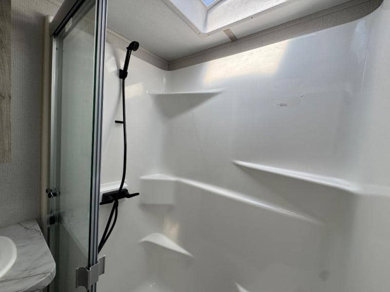 2023 Keystone RV 2023 Keystone RV Avalanche - thumbnail 28