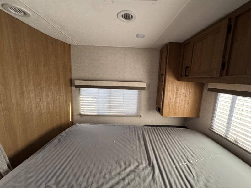 2024 Coachmen 2024 Coachmen Leprechaun - thumbnail 22