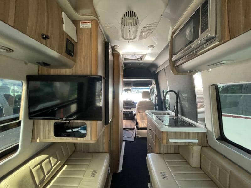 2019 Airstream 2019 Airstream INTERSTATE - thumbnail 11