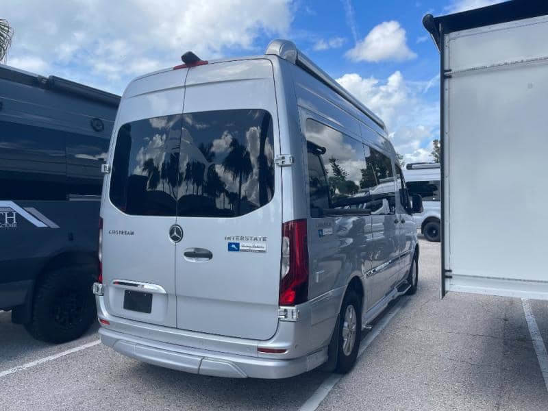 2019 Airstream 2019 Airstream INTERSTATE - thumbnail 6