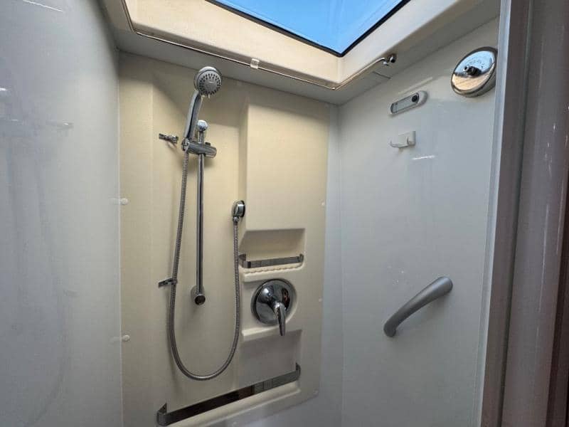 2020 Leisure Travel Vans 2020 Leisure Travel Vans Unity - thumbnail 24