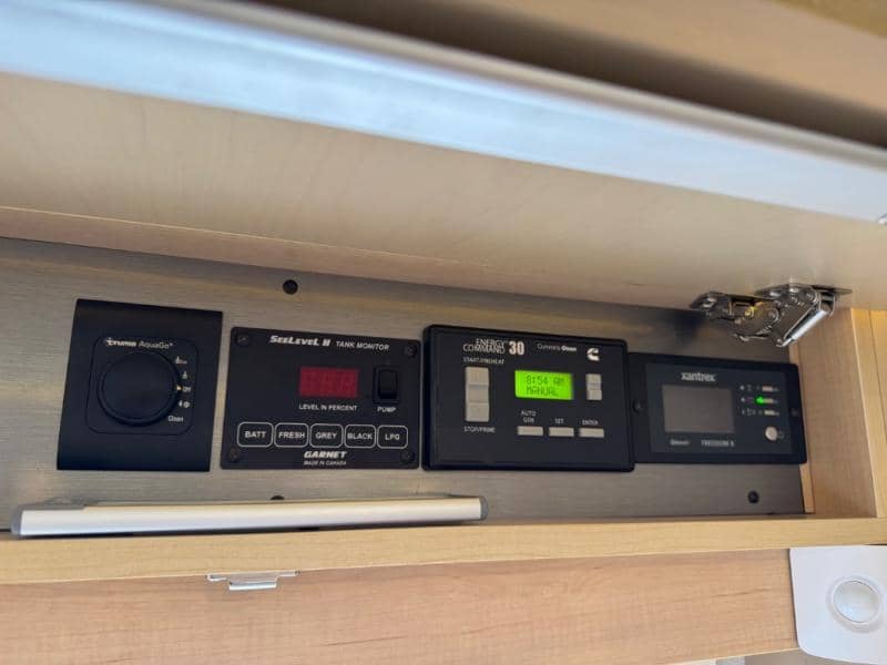 2020 Leisure Travel Vans 2020 Leisure Travel Vans Unity - thumbnail 27