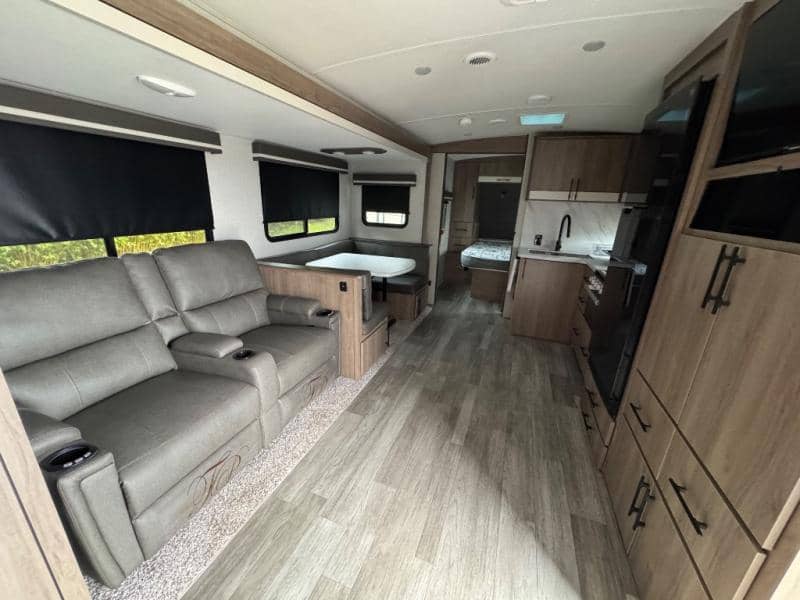 2023 Grand Design 2023 Grand Design Imagine - thumbnail 6