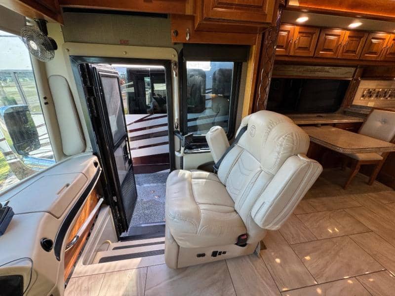 2018 Tiffin Motorhomes 2018 Tiffin Motorhomes Allegro Bus - thumbnail 20