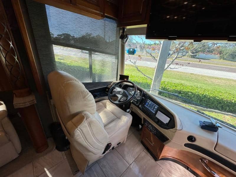 2018 Tiffin Motorhomes 2018 Tiffin Motorhomes Allegro Bus - thumbnail 21